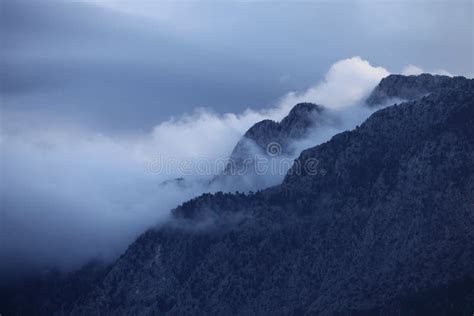 Cloudy Mountain Foggy Mountain View Stock Image Image Of Mountains