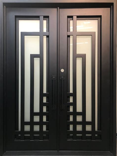 PLUM modern double entry wrought iron doors removable bug screen x en Diseños de