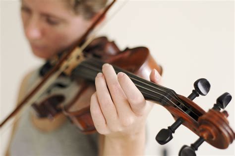Wikihow To Play The Violin Via Violin Learn Violin Play Violin