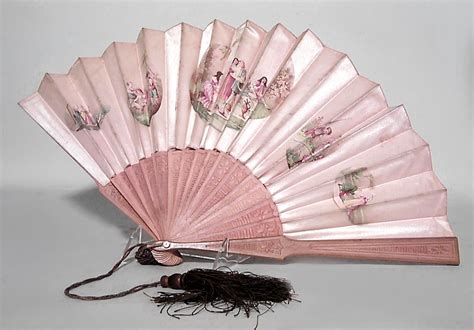 Victorian Hand Fan With Light Wood And 5 Oval Painted Scenes On Silk