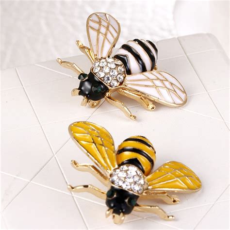Cute Enamel Bee Brooches For Women Men Fly Insect Brooch Pins Scarf