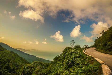 Hai Van Pass In Vietnam Der Wolkenpass Von Hue Nach Da Nang Geo