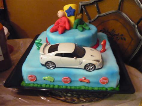 Fun for multiple kids and great for learning to take turns. Have it your way Cake Designs: VROOM!!! Race Car
