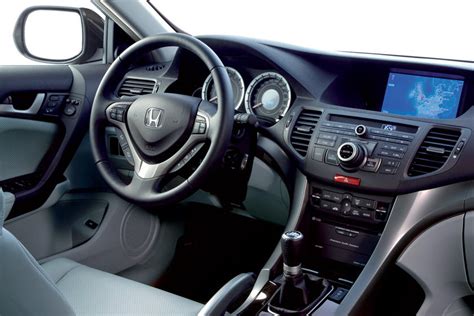 Why You Should Buy A Used Honda Accord With A Manual Carbuzz