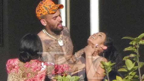 Escándalo Por Las Fotos De Chris Brown Agarrando Del Cuello A Una Mujer Infobae