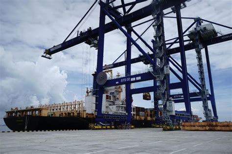 Pelabuhan Kuala Tanjung Disiapkan Jadi Transhipment Port