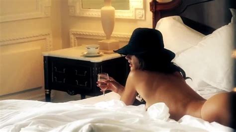 Alessandra Ambrosio Nude Sexy 10 The Fappening