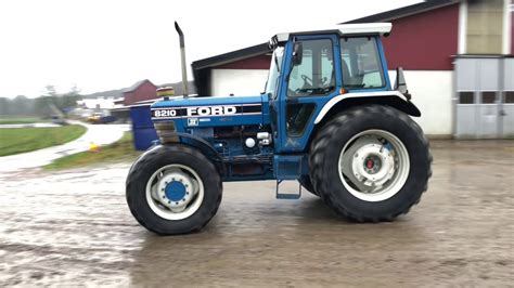 Köp Traktor Ford 8210 4wd Turbo Youtube