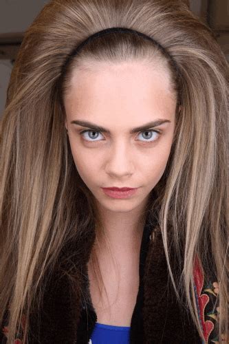 Cara Delevingne Heart  Find And Share On Giphy