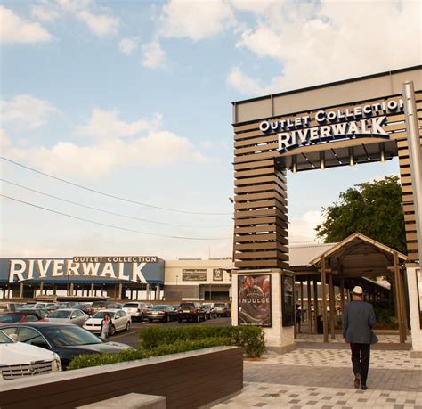 Houston Firm Acquires The Outlet Collection At Riverwalk New Orleans