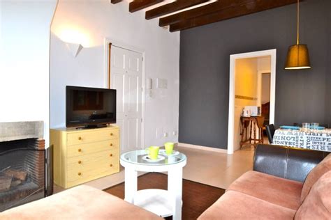 Ya sea turismo de playa o de ciudad, el alquiler de apartamentos para las vacaciones está a la orden del día, y más aún si son apartamentos turísticos, por el importante ahorro económico que supone. Apartamento con Campo de Golf para 3 personas en Palma Old town - 6637059 | Apartamentos, Casas ...