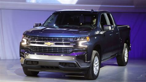 Redesigned Chevy Silverado Pickup Loses Weight Gains Size