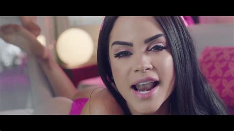 Natti Natasha Feat Bad Bunny Amantes De Una Noche Video Oficial Youtube