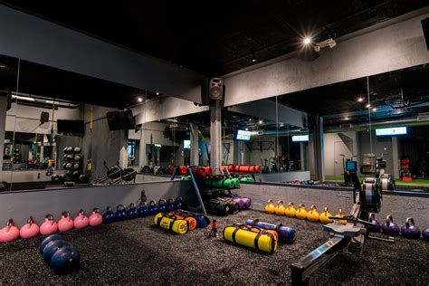 19 Best Gyms In Miami To Get You Working Out And In Shape