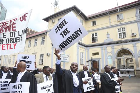 Lawyers March In Zimbabwe Capital Alleging Denial Of Justice
