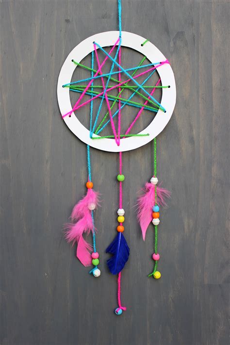 Simple And Chic Diy Dream Catcher An Easy Kids Craft On Jane Can