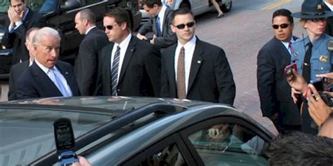 Secret Service Agents Badge Gun Stolen Near White House