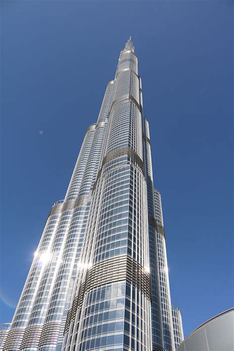 Welcome to the official page of burj khalifa, the world's tallest building and 'a living burj khalifaподлинная учетная запись. How to Get to the Burj Khalifa, the Tallest Building in ...