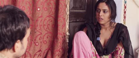 Anaarkali Of Aarah Movie Review Swara Bhaskar Film Is A Full Bodied