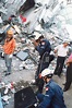 《921大震21年》父車禍亡 5歲女童獲救：「爸爸抱我出來的」 救難人員落淚 - 意外 - 中時新聞網