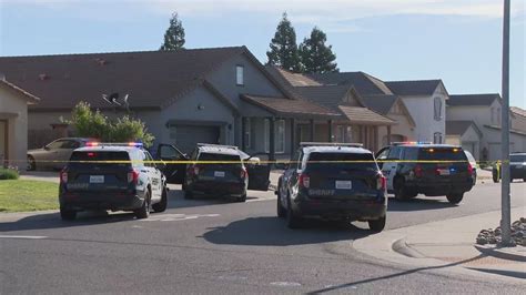 Man Barricaded In South Sacramento Home