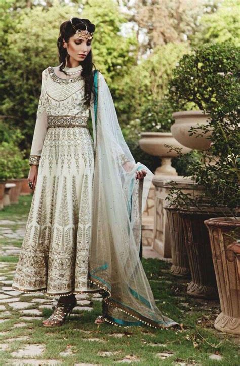 Dress Up Like A Mughal Queen Femina