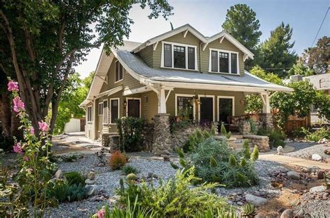 From a deep, homey brown exterior, as seen in this home pictured by daniellonergan , to more bright and colorful options, there are many wonderful color choices for a craftsman home. 1912 Craftsman Style House For Sale In Redlands California ...