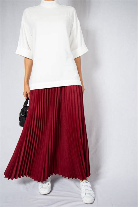 modest red loose pleated maxi skirt innermod