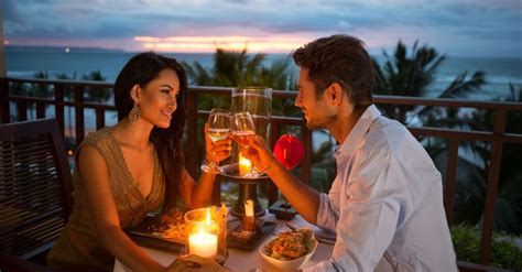 5 Top Romantic Places For A Dreamy Candle Light Dinner In Mumbai