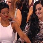 Video Katy Perry Rihanna Finger Each Other