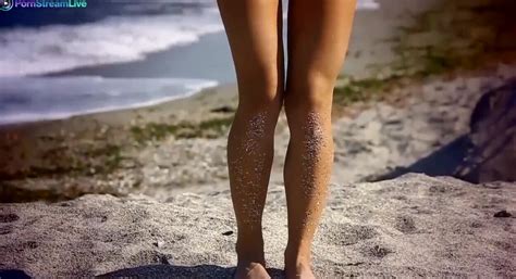 Sexylicious Honey Demon Getting Nude At The Beach