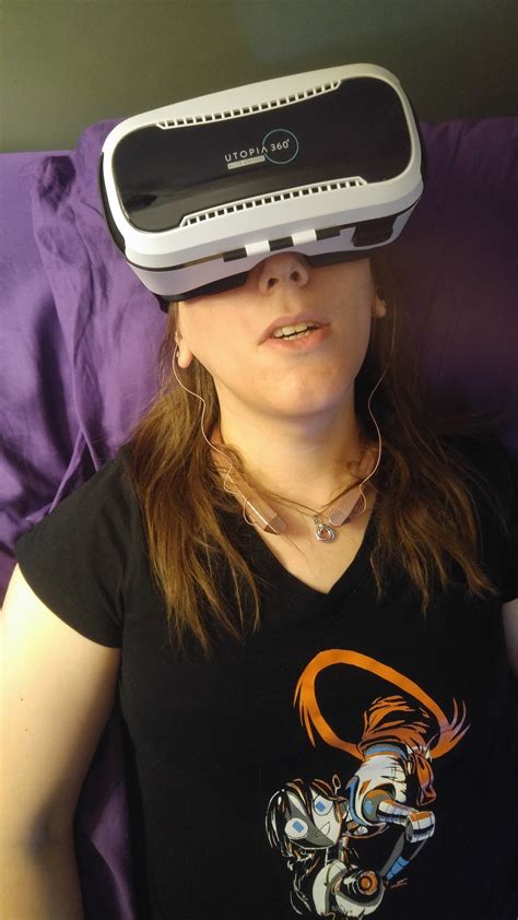 Unknown Brunette Girl Hypnotized With Vr By Hypnoraven On Deviantart