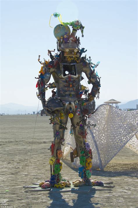 Burning Man Festival Goers Brave Dust Storm In Nevada Daily Mail Online