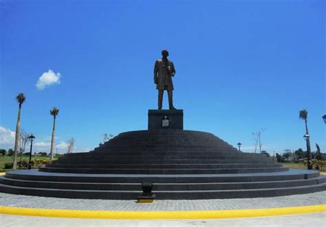 Tallest Monument In Calamba City Good Info Net