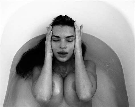 Emily Ratajkowski Nude Tits And Pussy Selfies Scandal Planet