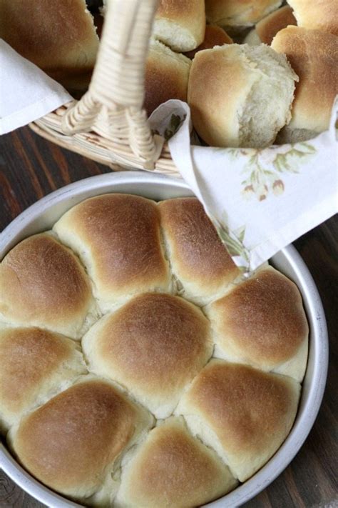 soft yeast rolls recipe girl