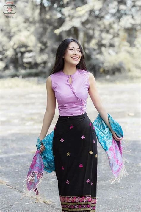 Myanmar Traditional Dress Traditional Dresses Asian Ladies Model