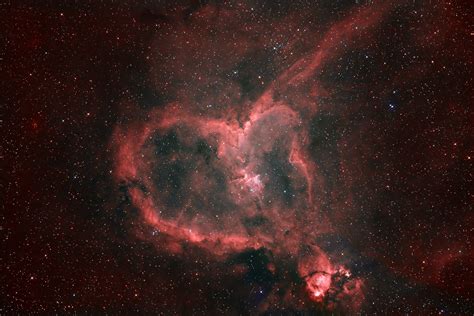 Apod 2006 October 3 Light From The Heart Nebula