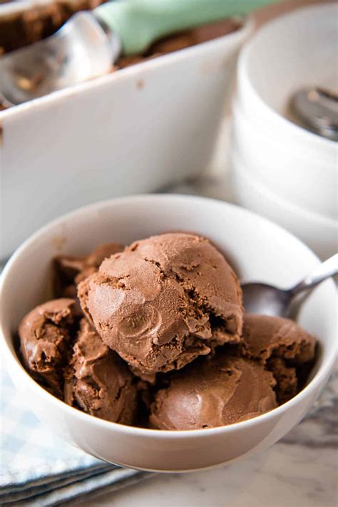 Old Fashioned Homemade Chocolate Ice Cream Adventures Of Mel