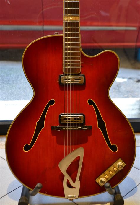 Hofner Very Thin 4562 1961 Red Sunburst Guitar For Sale Rome Vintage