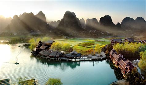 Download 3819x2222 Shi Wai Tao Yuan Guilin China River Mountains