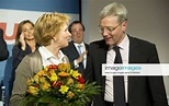 Spitzenkandidat Norbert Röttgen, jubelt über das Wahlergebnis von 96 ...