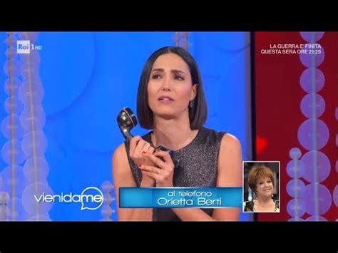 Il cantante mascherato is an italian reality singing competition television series part of the masked singer franchise. Orietta Berti commenta la sua eliminazione da 'Il Cantante ...