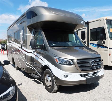 New 2020 Winnebago Navion 24j Class C 91241 With 68 Photos For Sale In