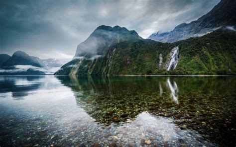 Tasman Lake On South Island New Zealand 1366x768 Download Hd