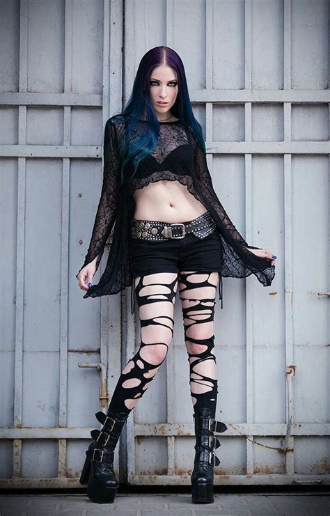 Pin by Dark Gothic Macabre on Góticas Gothic fashion Hot goth girls Fashion