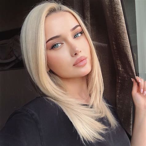 Instagram Post By Mariyan • Nov 3 2019 At 216pm Utc Blonde Beauty