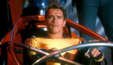 Its director is paul michael glaser and arnold schwarzenegger plays the protagonist ben richards. Running Man - Film (1988)