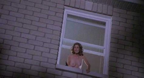 Amanda Peet Naked The Whole Nine Yards Pics Nudebase Com