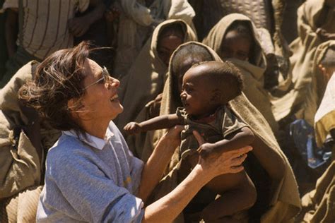 Audrey Hepburn From Beauty To Humanitarian Hot News